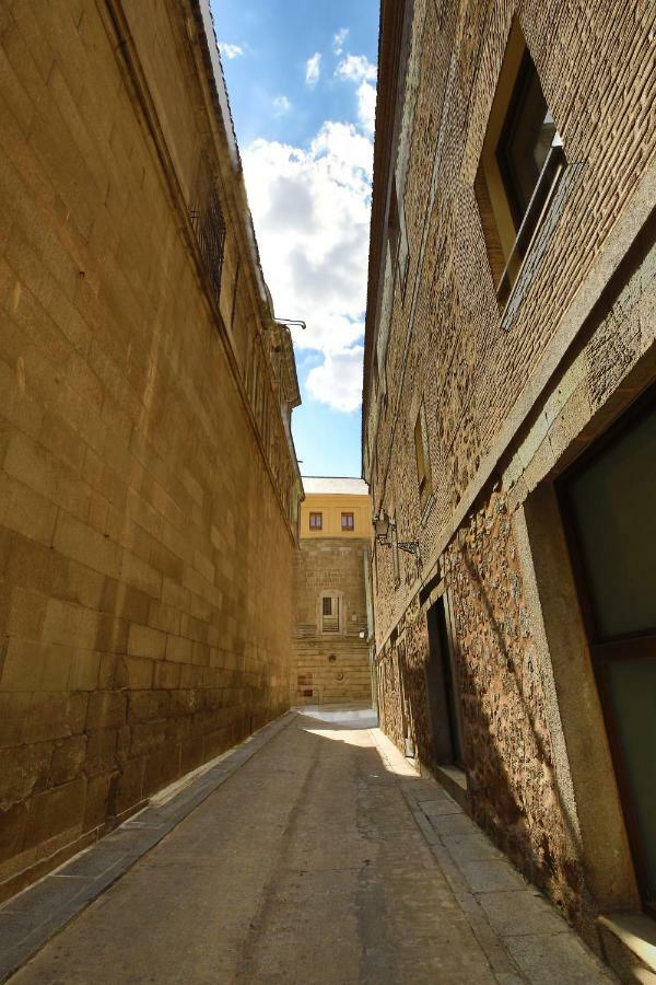 Appartamento La Casa Del Liron By Toledo Ap Esterno foto